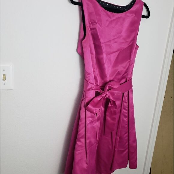 Fit and flare hot pink satin dress - Picture 1 of 3